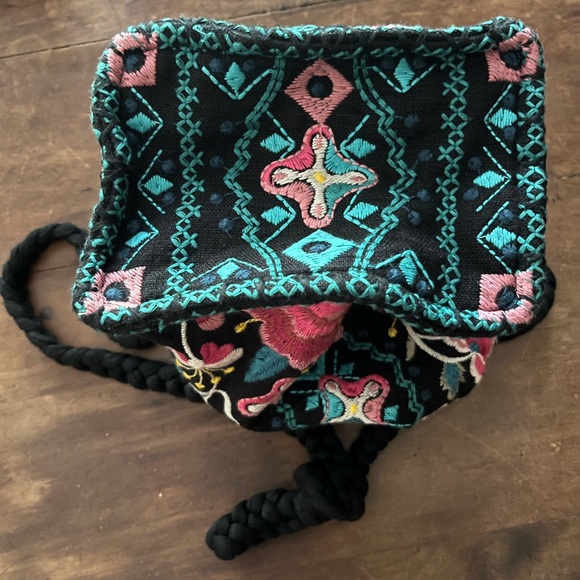 Johnny Was Handbag - Picture 7 of 9